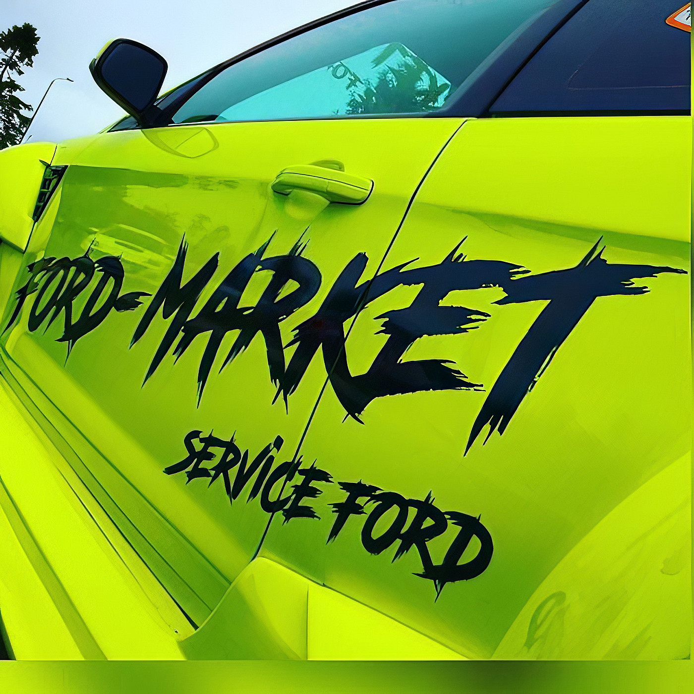 Знаменитый петербургский автосервис «Ford Market» в гостях у MOTORADIO.