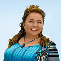 Евдокия Лучезарнова.